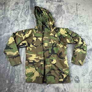 Vintage US Army ECWCS Camo Parka Small Short Woodland Camouflage Hooded Jacket